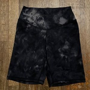 Kamo Fitness Ellyn 6” Shorts- Black Tie